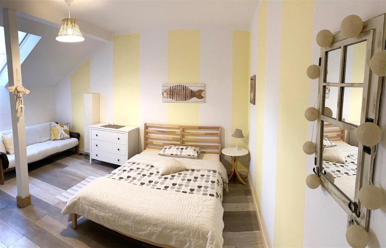 Szary Domek Apartamenty אוסטקה מראה חיצוני תמונה