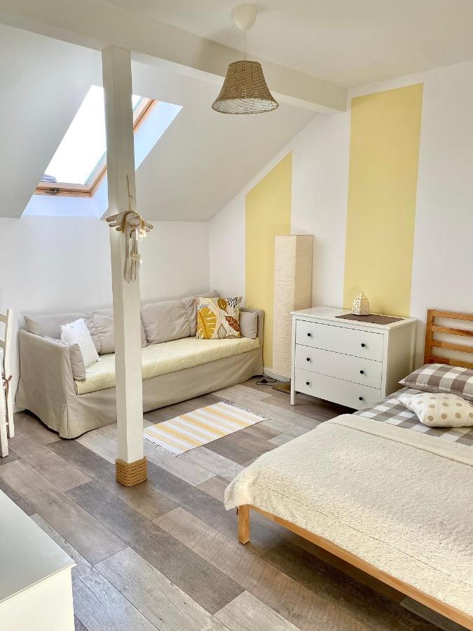 Szary Domek Apartamenty אוסטקה מראה חיצוני תמונה