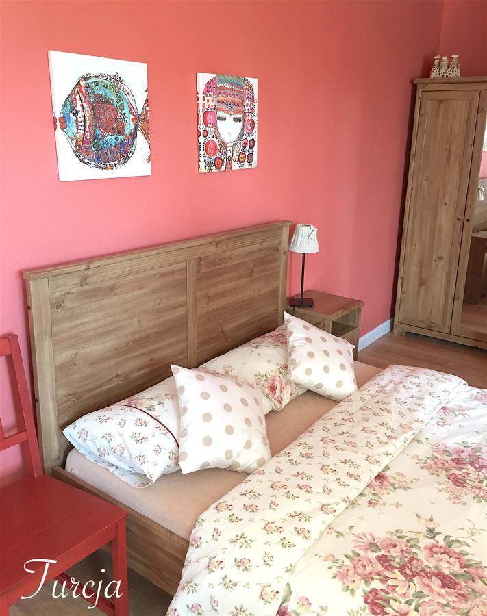 Szary Domek Apartamenty אוסטקה מראה חיצוני תמונה