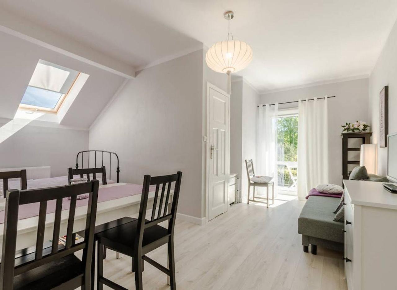 Szary Domek Apartamenty אוסטקה מראה חיצוני תמונה
